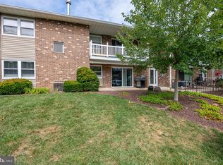 2912 State Hill Rd APT B9, Wyomissing, PA 19610