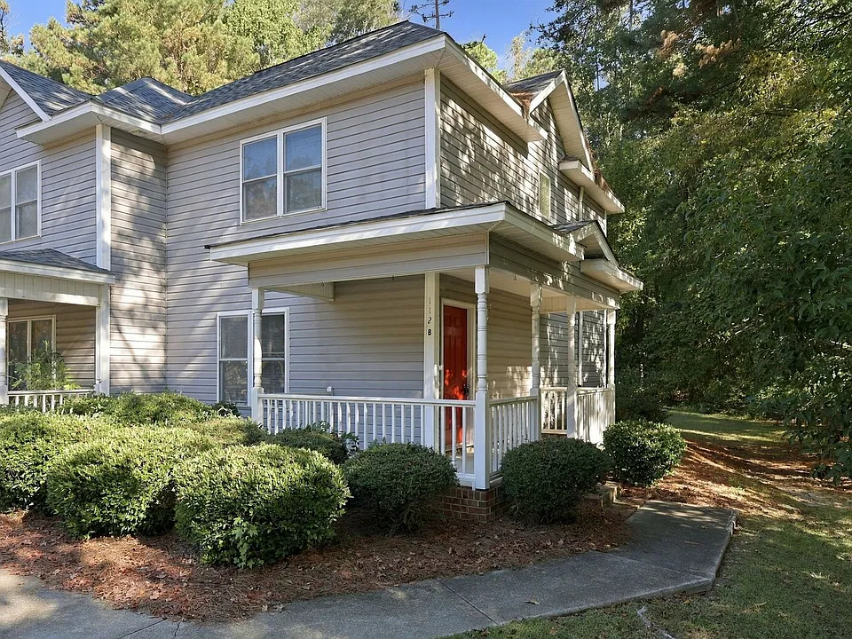 112 Laura Ln #B