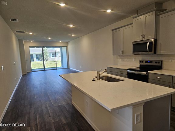 3rd image of 2595 Kinsale Ln