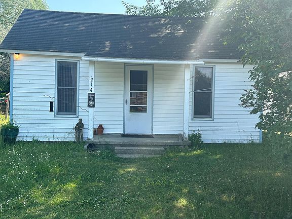 2nd image of 214 E Depeyster St