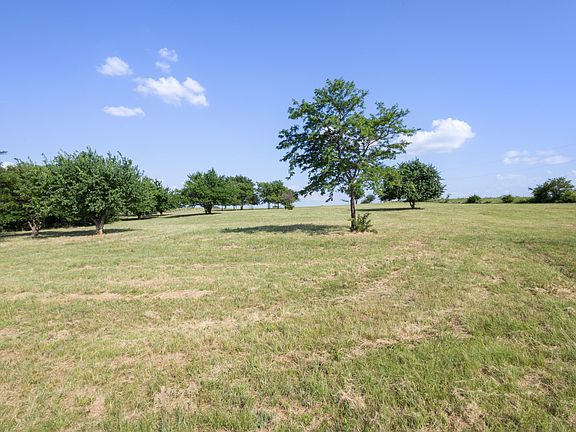 4th image of 1261 County Road 2735
