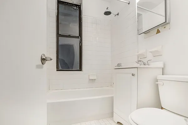 Rented by Creed Realty Group | media 12