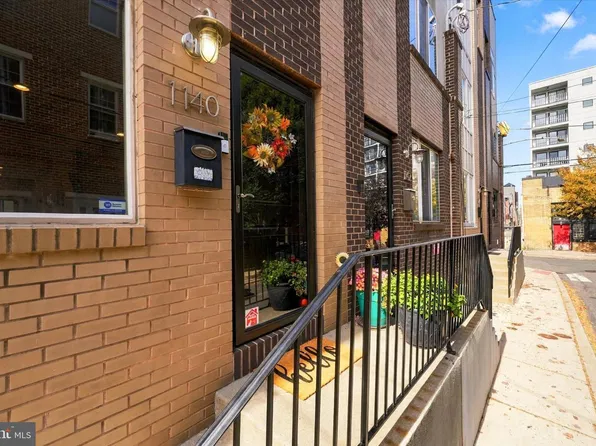 1140 N Orianna St, Philadelphia, PA 19123