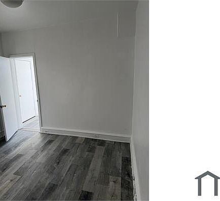2nd image of 646 E Allegheny Ave Floor 1