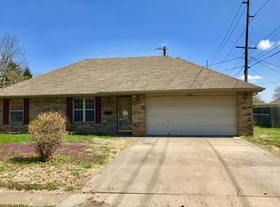 2562 S Weaver Ave, Springfield, MO 65807