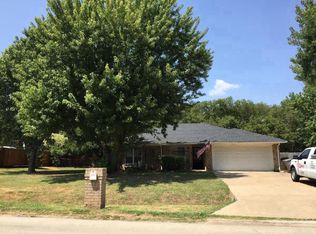 263 Country Meadow Dr, Mansfield, TX 76063