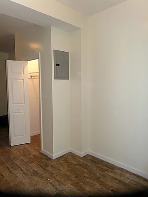 Rented by Vassiliou Group | media 3