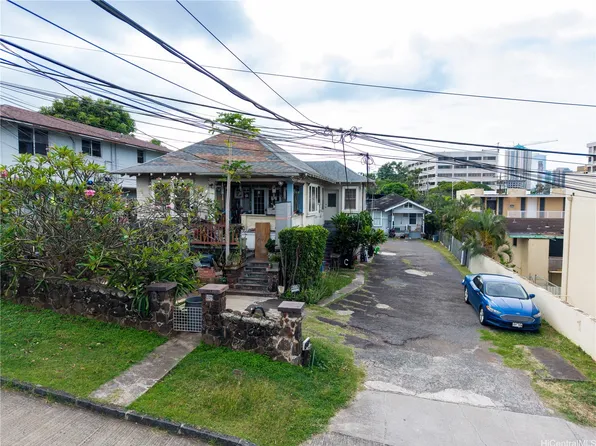 1517 Miller St, Honolulu, HI 96813