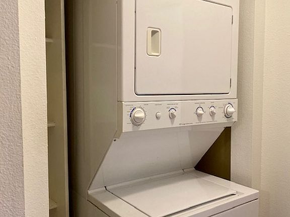 5th image of 1001 Belmont Ave Unit 210
