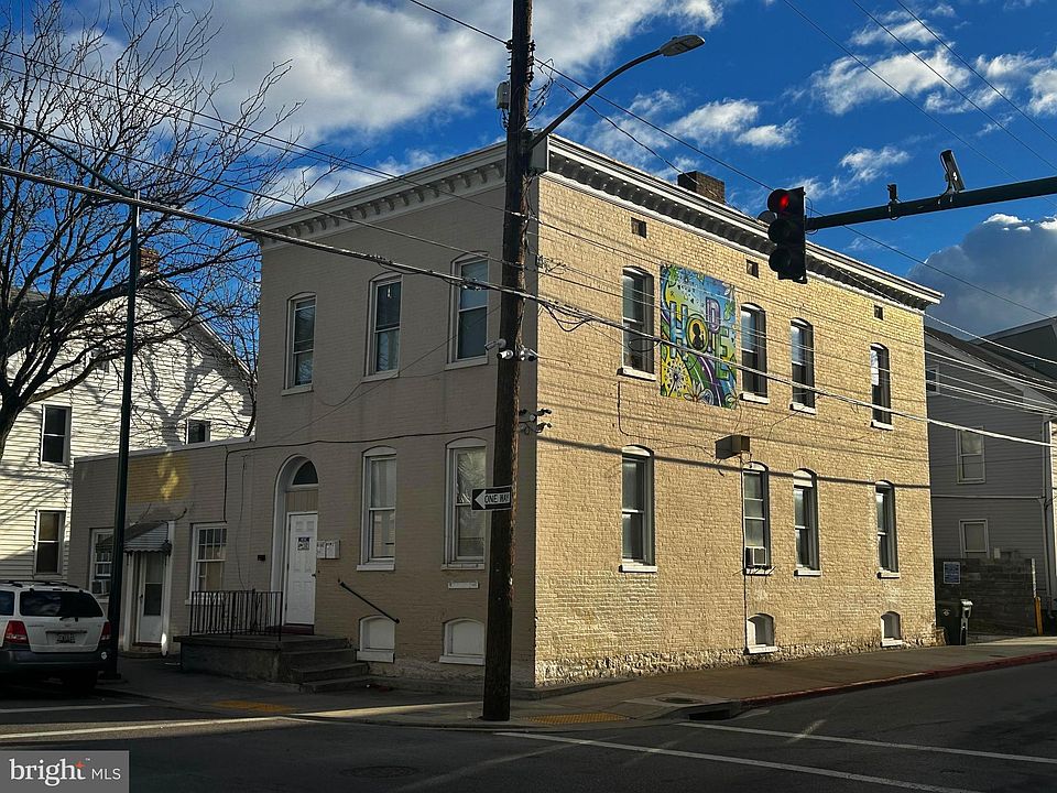 1st image of 201 E Washington 203 St