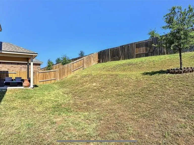 2122 Sable Wood Dr — Photo 26