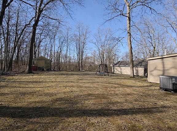 3rd image of 9135 Perrill Rd