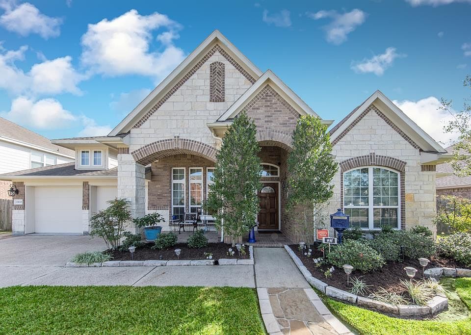 1st image of 13610 Cottonwood Dr