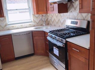 16933 26th Ave, Flushing, NY 11358