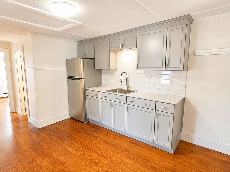 91 Sullivan St #3 — Photo 11