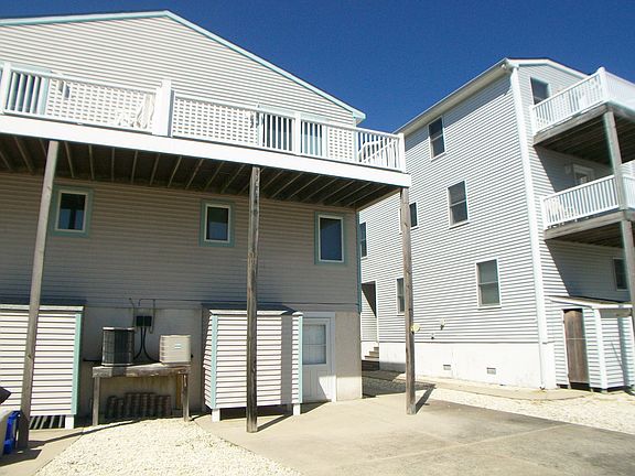 2nd image of 134 65th St #E