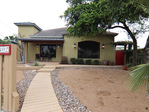3rd image of 802 N Yturria St