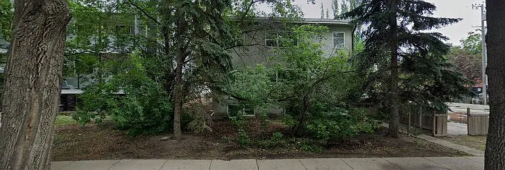 10133 113th St NW