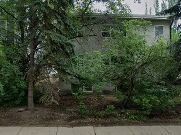 10133 113th St NW, Edmonton, AB T5K 1P1