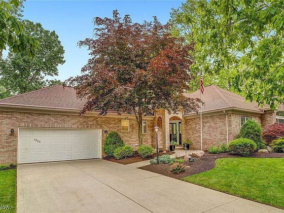 2nd image of 1025 Cedarwood Ln