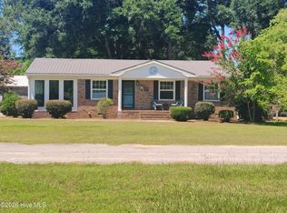 558 Elm St, Fair Bluff, NC 28439