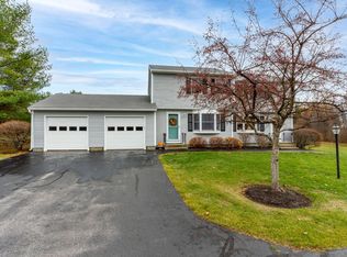 9 Great Pond Terrace #9, Cape Elizabeth, ME 04107