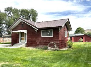 370 Smith St S, Vale, OR 97918