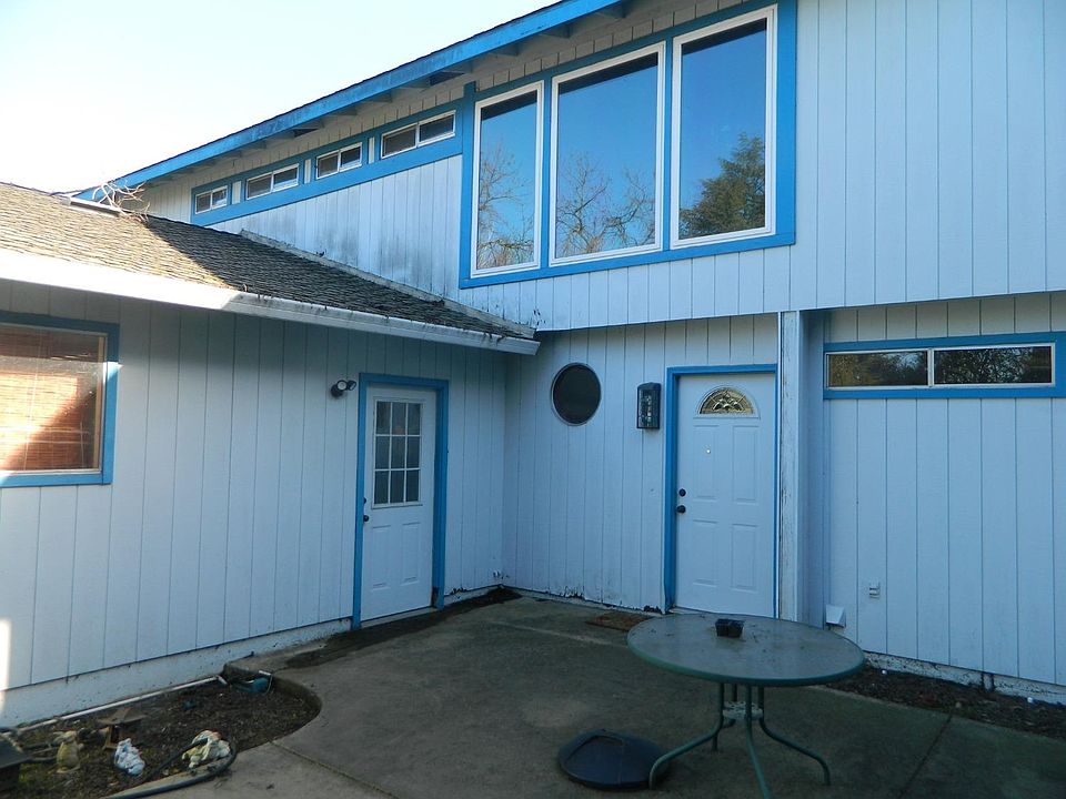 1st image of 3014 Canal Dr