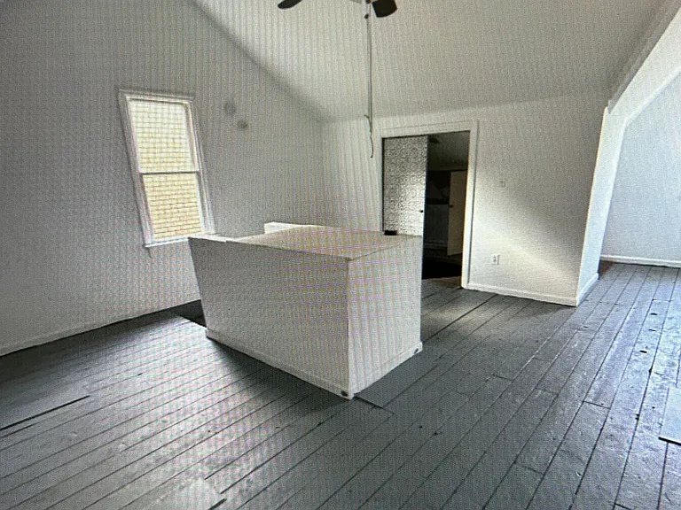 319 Rutherford Ave — Photo 10