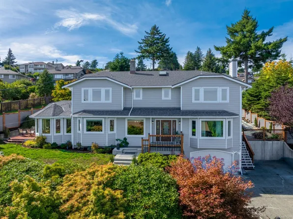 392 Carnegie St, Campbell River, BC V9W 2J5