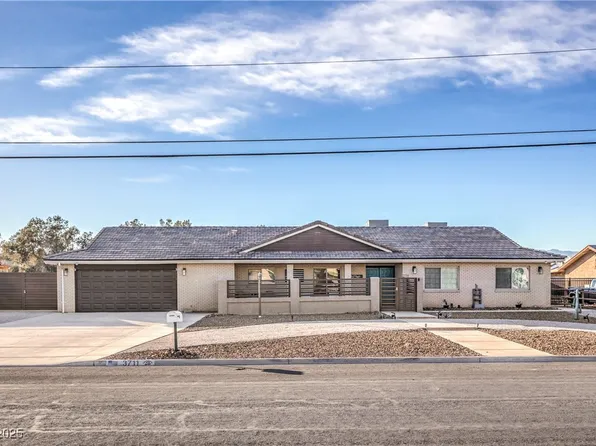 3711 Thom Blvd, Las Vegas, NV 89130