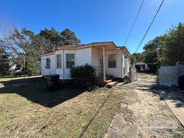 1st image of 1215 Wilson Ave