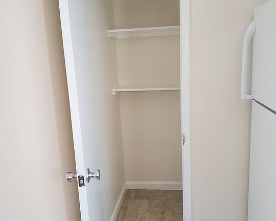 3rd image of 3953 Frances Ave APT 2