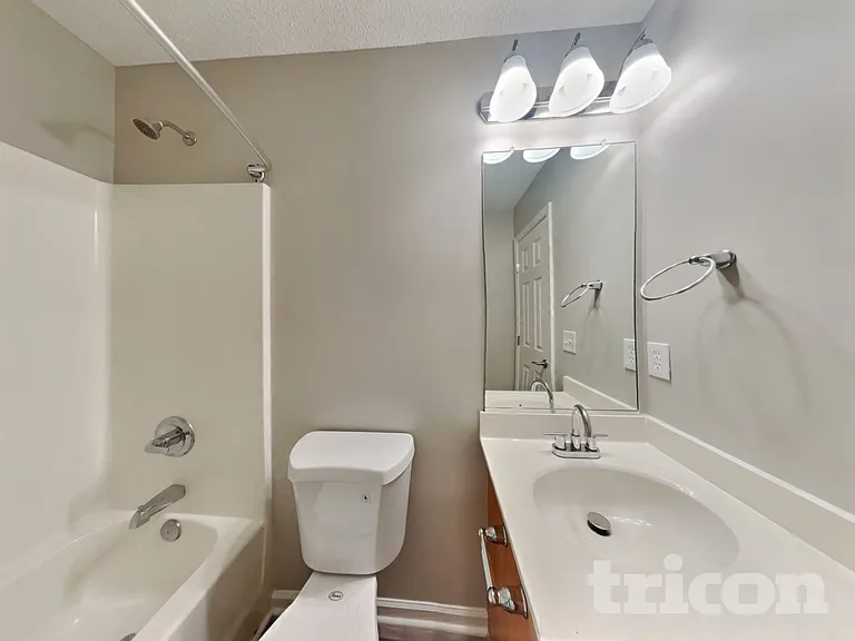 1709 Fern Hill Dr — Photo 15