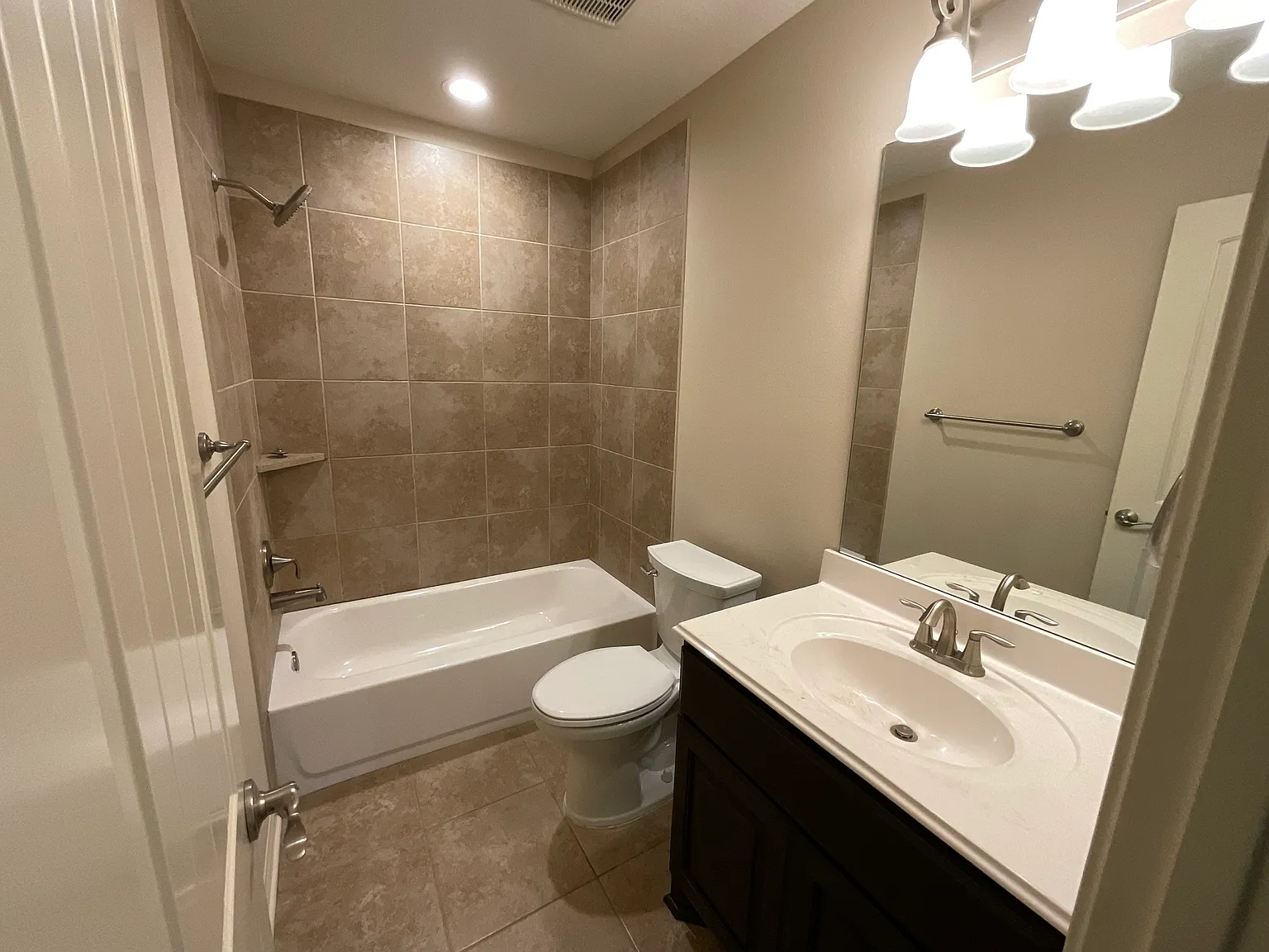 3 bed, 1518 sqft, $1,750 — Photo 4