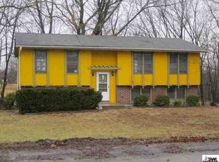 3611 NE Wenonah Rd, Topeka, KS 66617