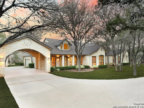 103 Meadowbrook Dr, Hollywood Pa, TX 78232