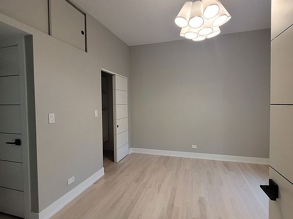 2nd image of 1401-03 N Wicker Park Ave #1826-1