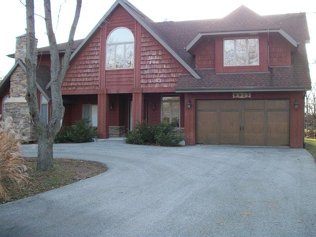 1st image of 8925 Teal Ln