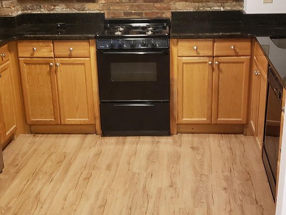 4th image of 145 Endicott St #D