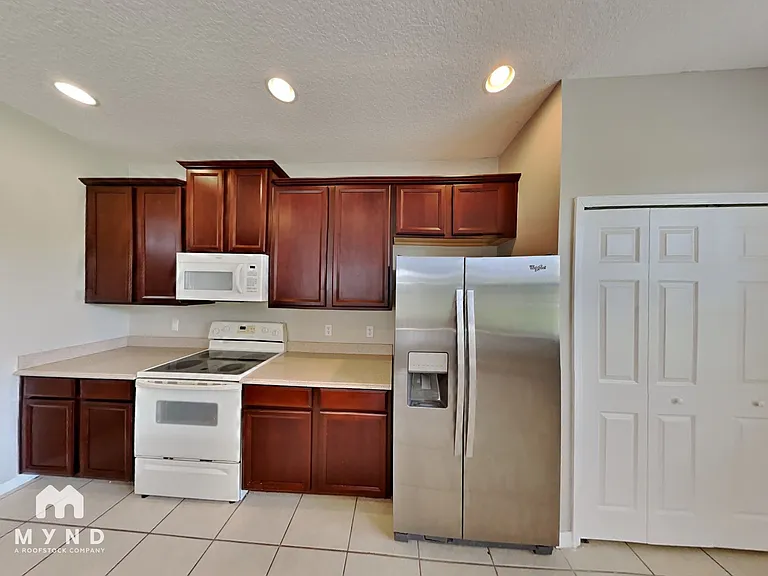 1460 Travertine Ter — Photo 5