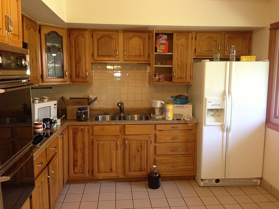 1st image of 290 Lance Dr