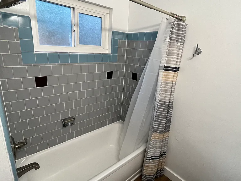 1168 West Cir — Photo 10