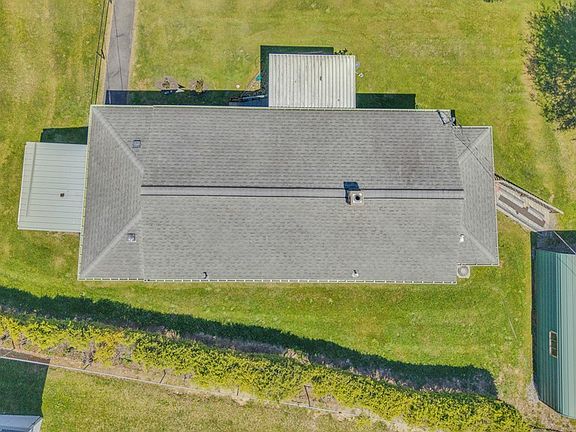 4th image of 673 Stanaford Rd
