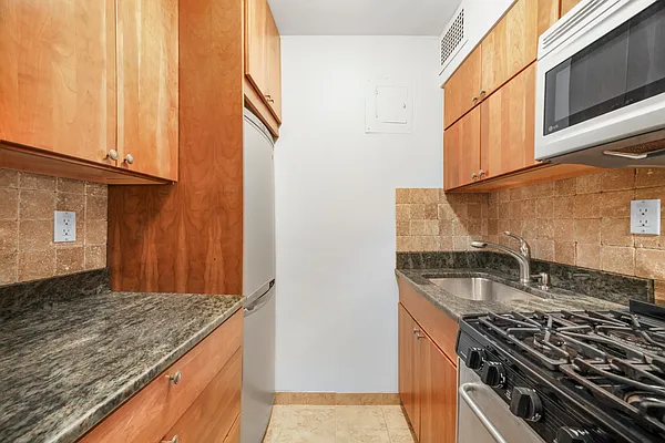 Rented by Oxford Property Group | media 11