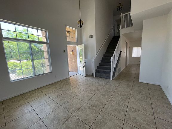 3rd image of 13183 Stanford Dr
