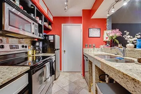 236 Afton Sq #303 — Photo 3