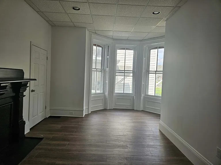 75 W Main St — Photo 3