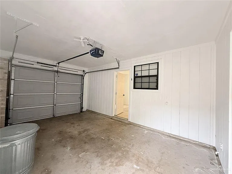 2400 E Brazil St — Photo 24