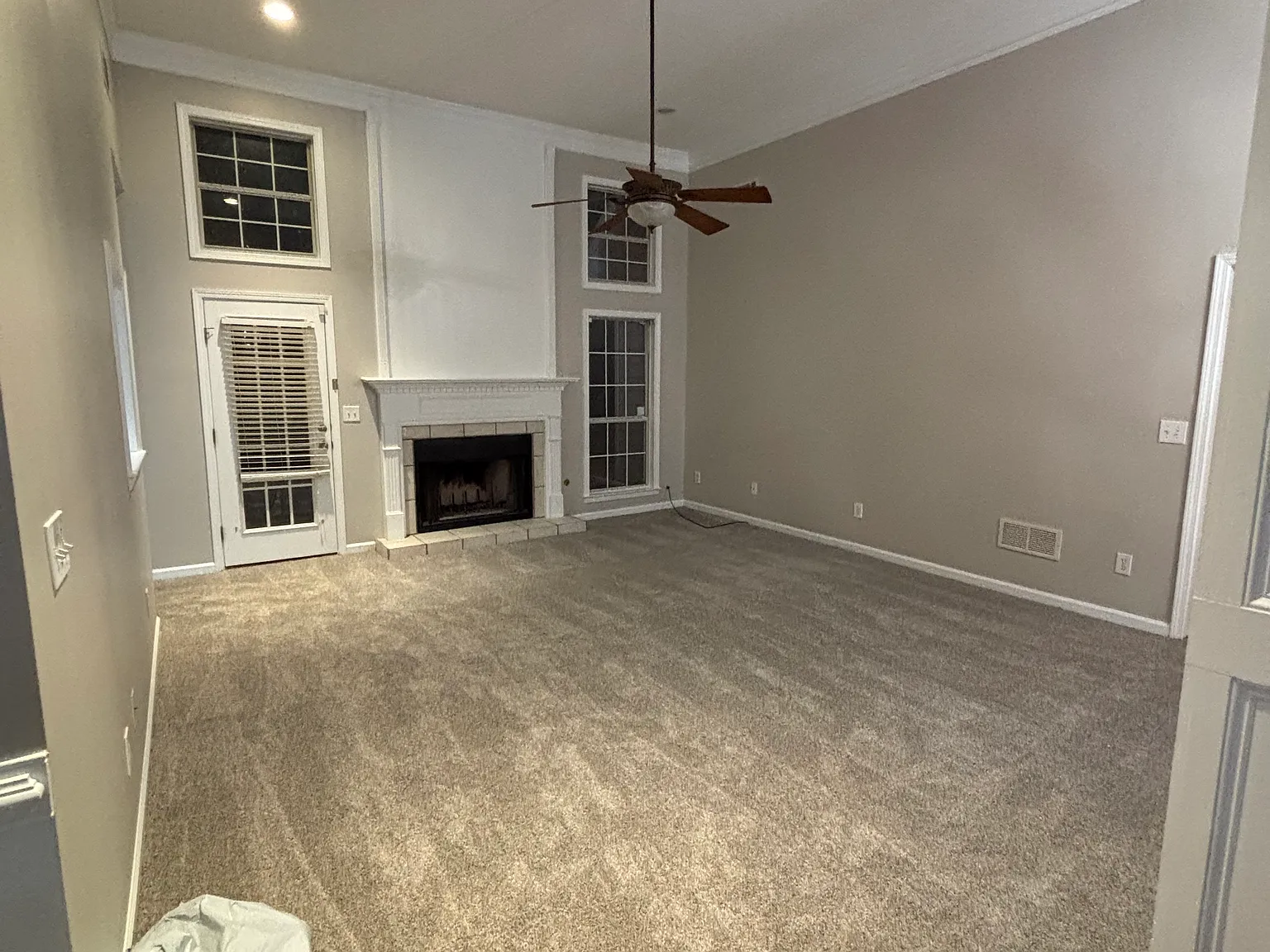 3 bed, 1766 sqft, $2,400 — Photo 4